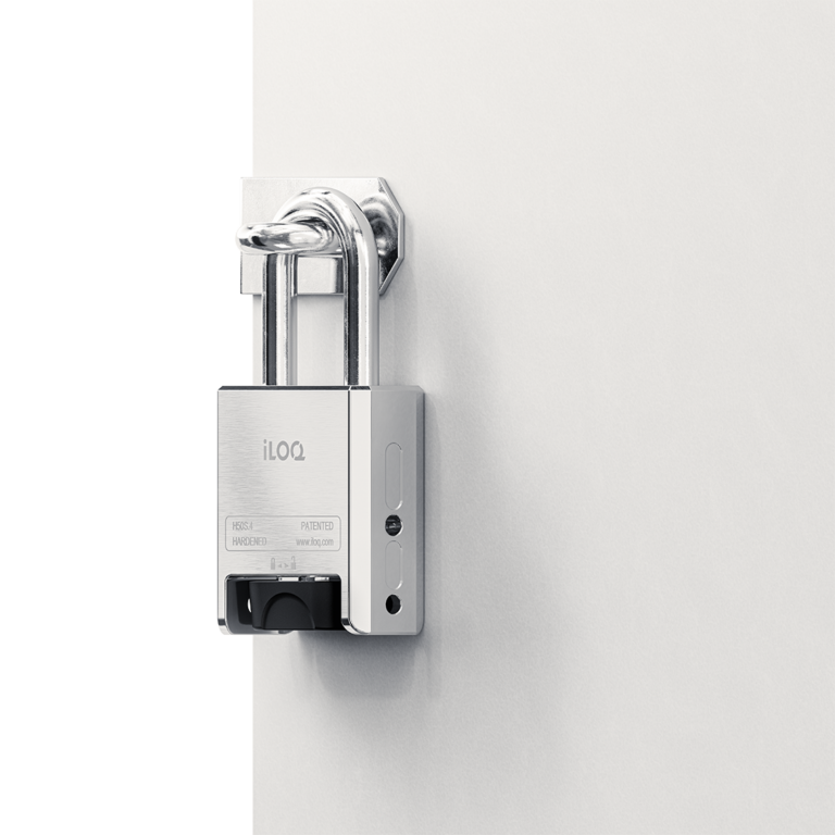 Robust padlock with guaranteed reliable operation in all weather extremes