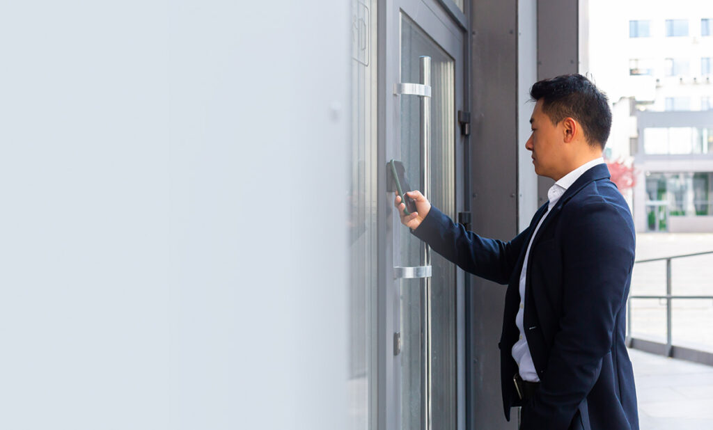 PARTNERING WITH GLOBAL LEADERS SEAMLESS ACCESS CONTROL